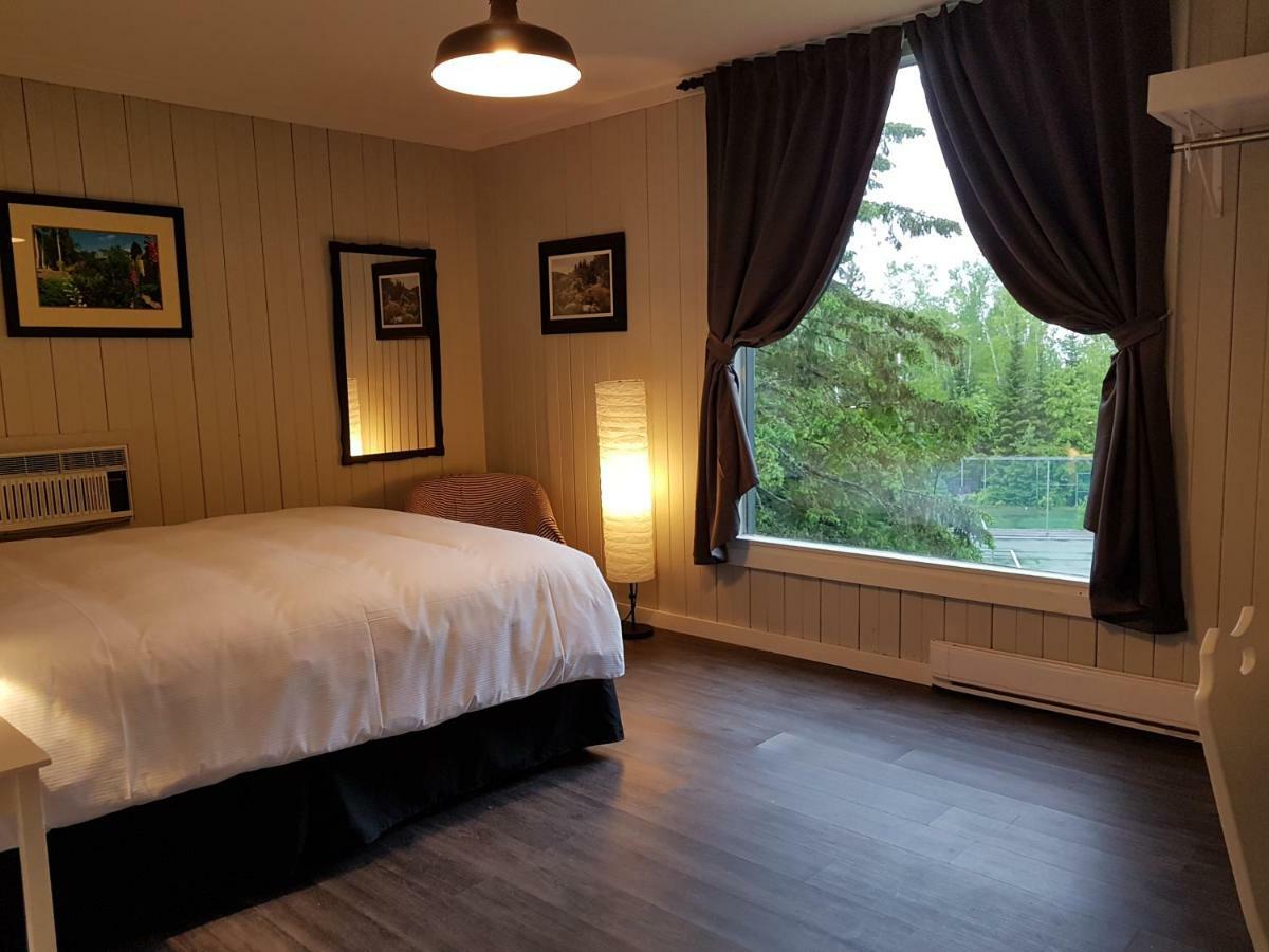Hotel Far Hills Val-Morin Δωμάτιο φωτογραφία